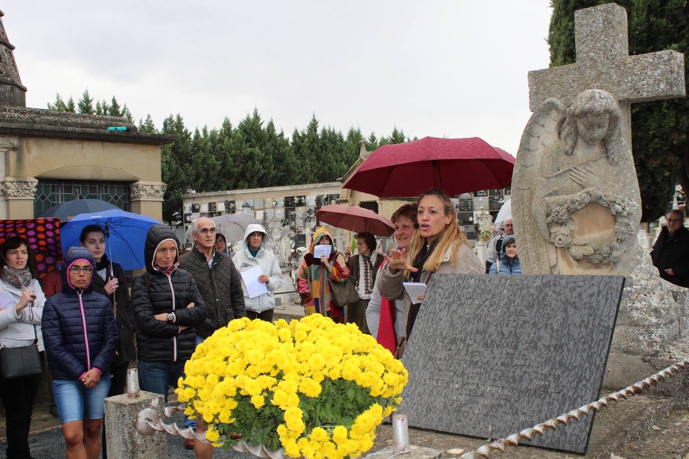 Visita al cementerio de Calahorra