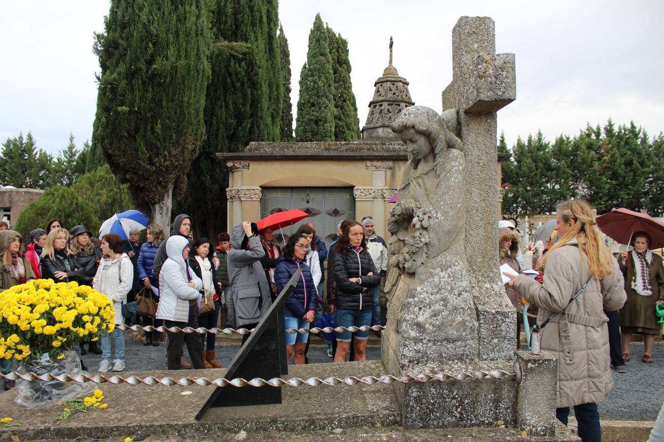 Visita al cementerio de Calahorra