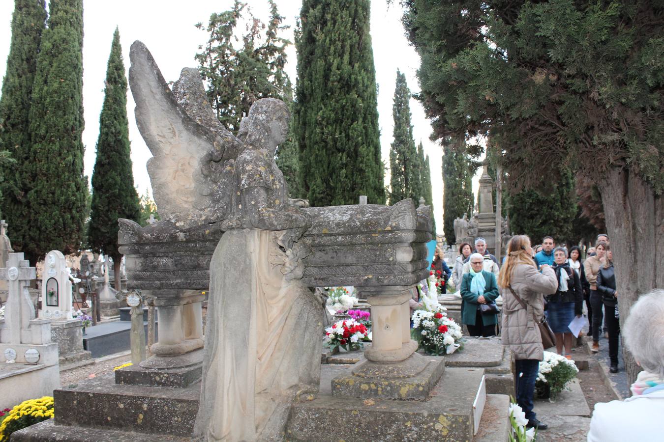 Visita al cementerio de Calahorra