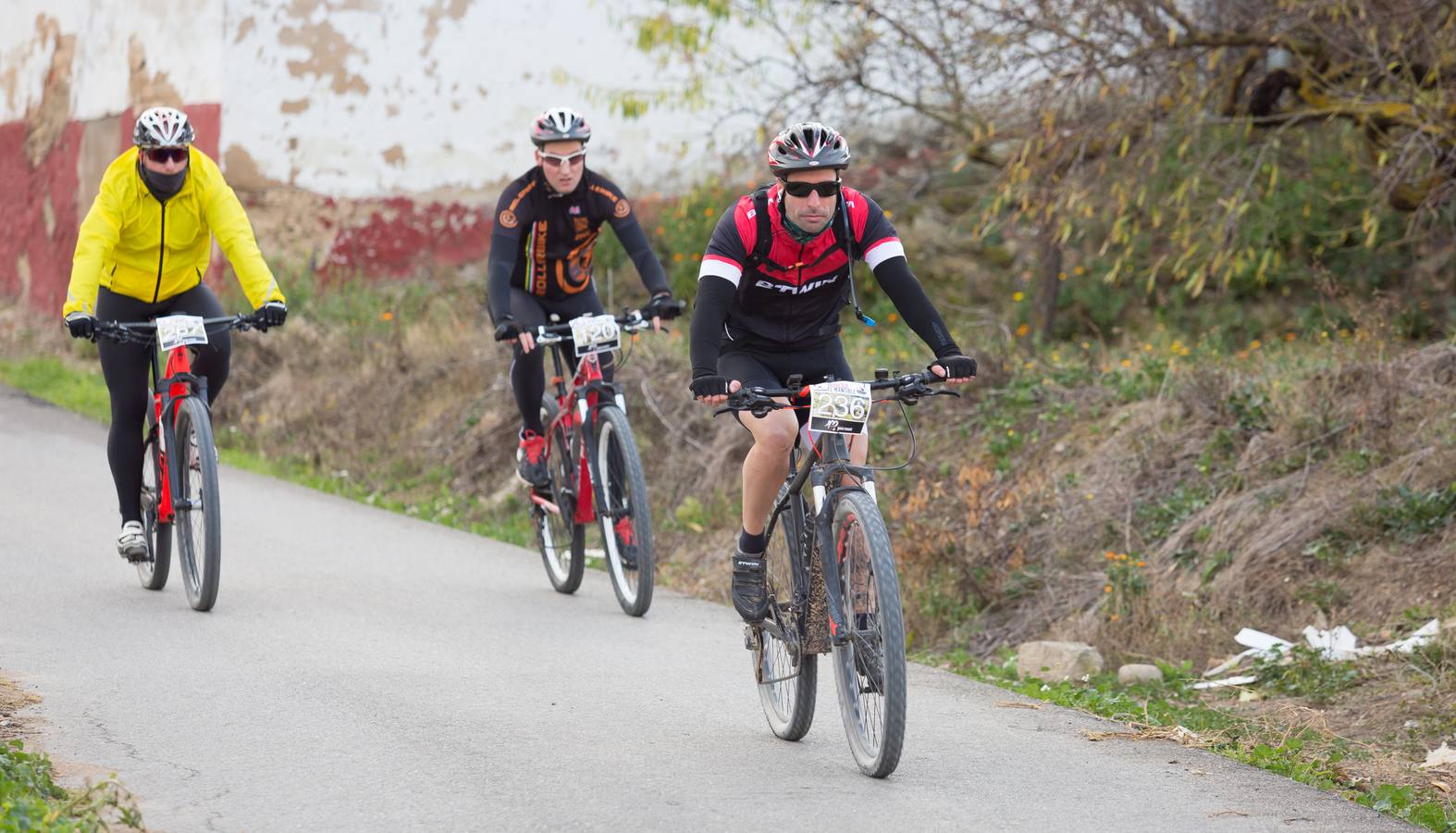 Cerca de 300 ciclistas participaron en la prueba