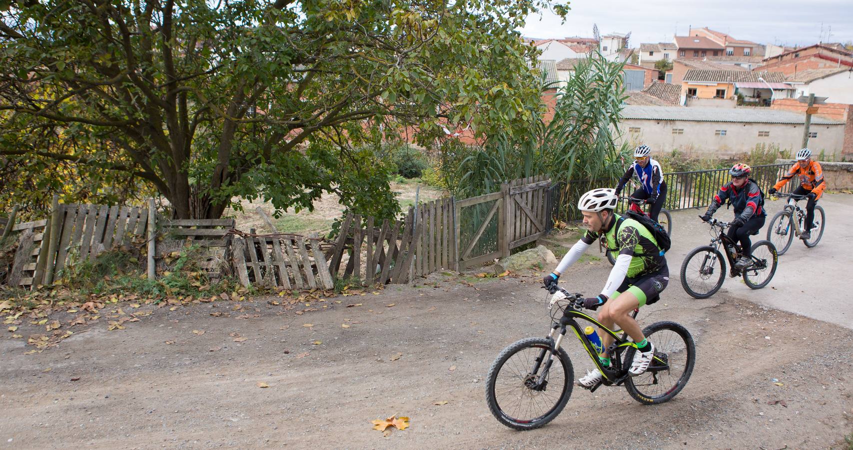 Cerca de 300 ciclistas participaron en la prueba