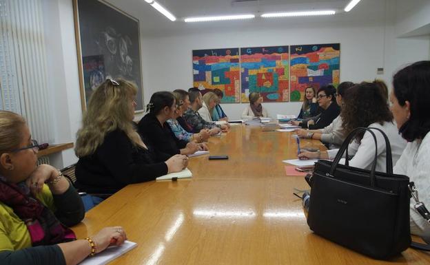 Reunión de la Mesa de la Mujer en el Ayuntamiento de Logroño. 