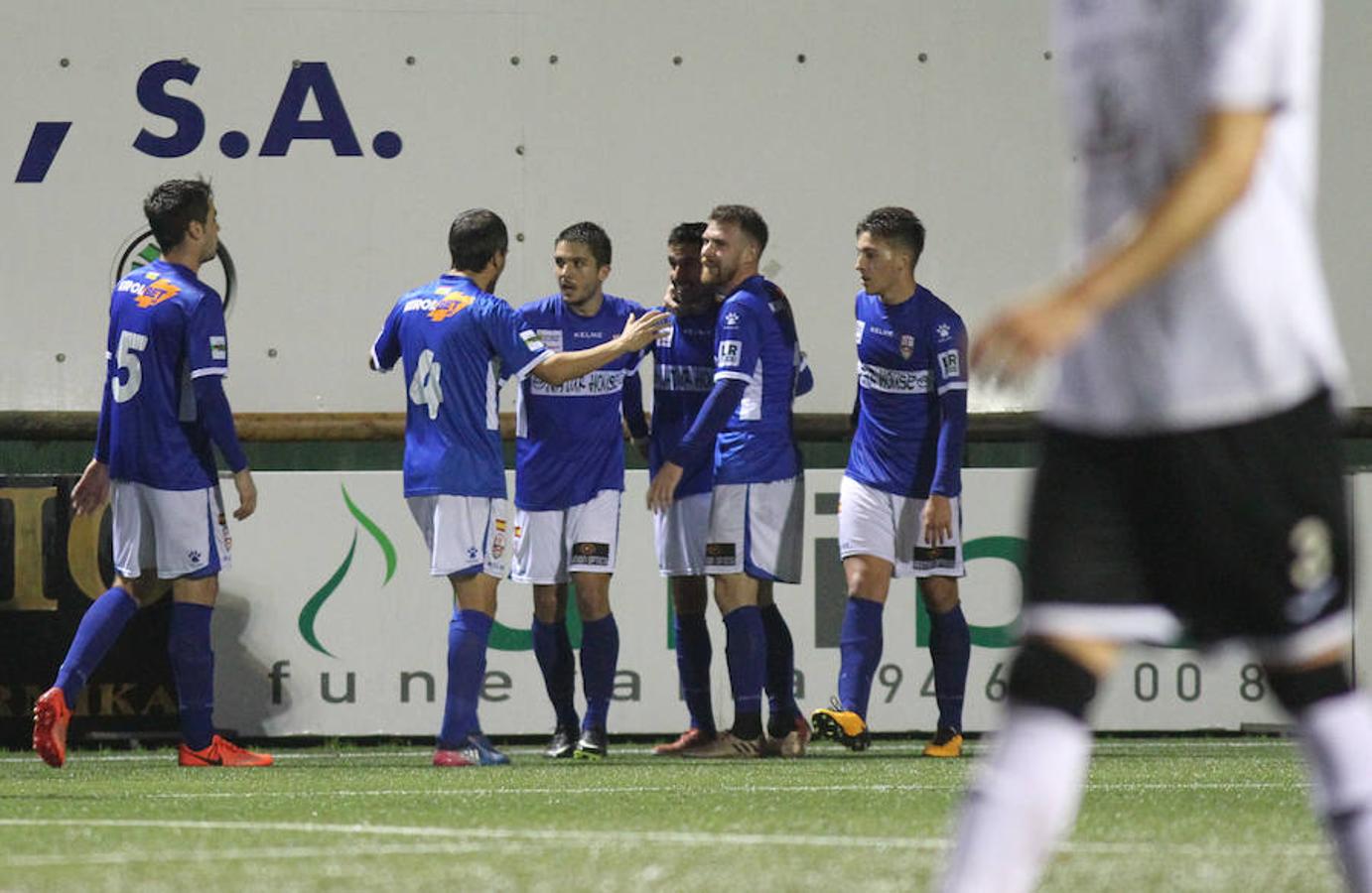 Triunfo con tintes reivindicativos el que conquistó el pasado domingo la UDL en casa del Gernika. Una victoria por 0-1 que sirve para dejar constancia de que el equipo también sabe arañar puntos fuera de Las Gaunas si quiere optar a puestos de brillo en la categoría