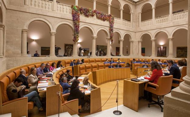 El Parlamento pide «tolerancia cero» contra la violencia machista