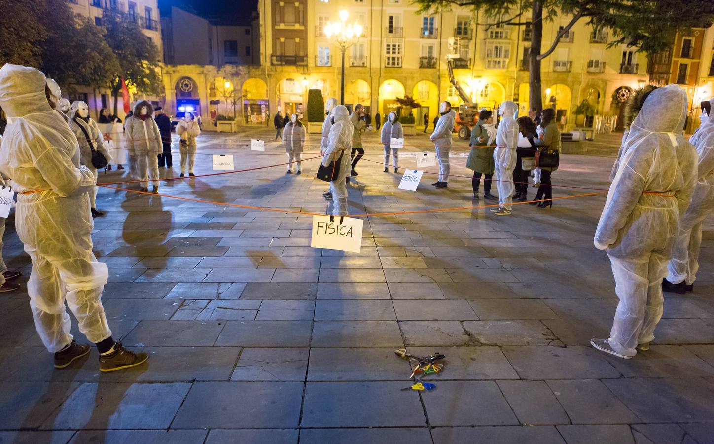 Actos reivindicativos y de protesta en el día contra la violencia de género en Logroño