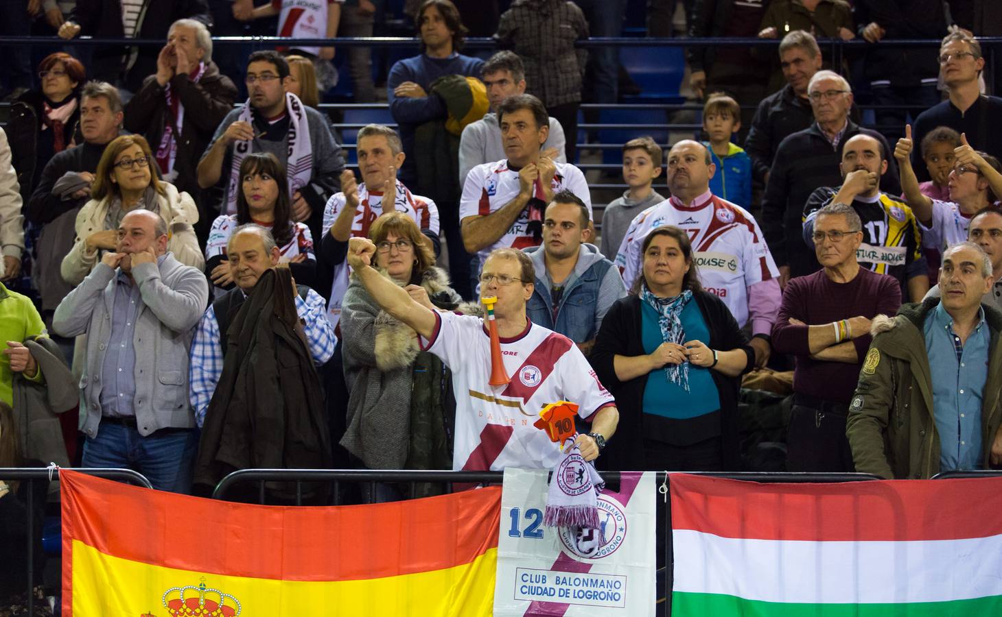 Las imágenes del partido en el que los franjivino se despidieron de la Copa EHF