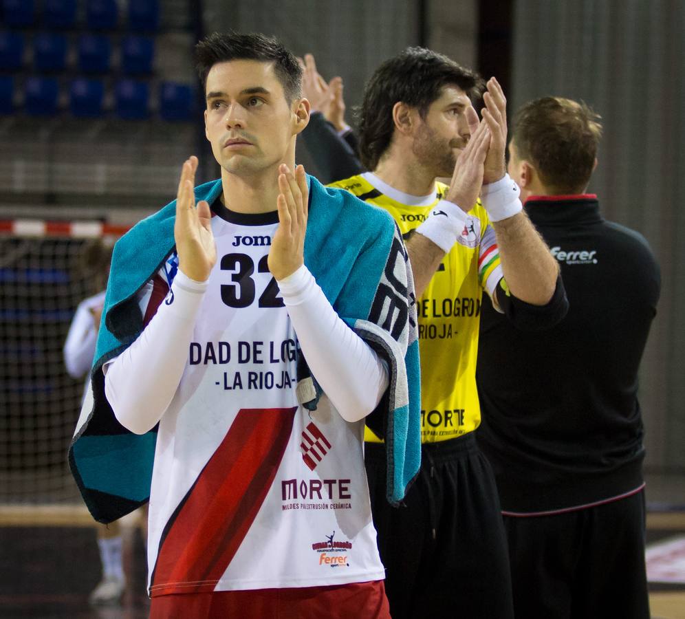 Las imágenes del partido en el que los franjivino se despidieron de la Copa EHF