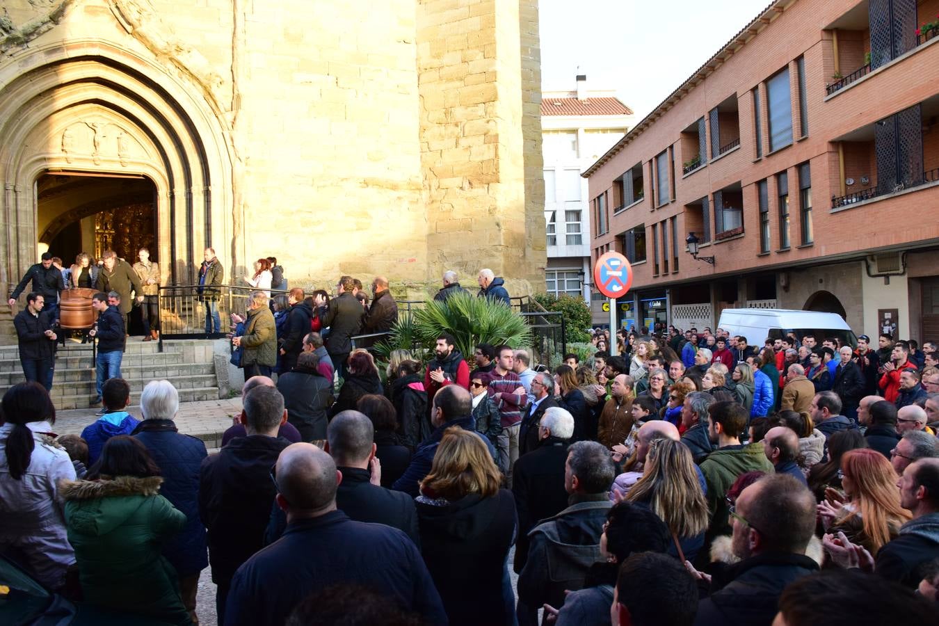 Villamediana despidió con emoción a Jesús Ruiz Bastida. El pelotari de 54 años, que logró la plata olímpica en Barcelona'92, falleció el pasado viernes tras una larga enfermedad