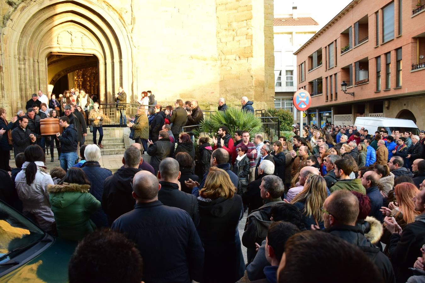 Villamediana despidió con emoción a Jesús Ruiz Bastida. El pelotari de 54 años, que logró la plata olímpica en Barcelona'92, falleció el pasado viernes tras una larga enfermedad