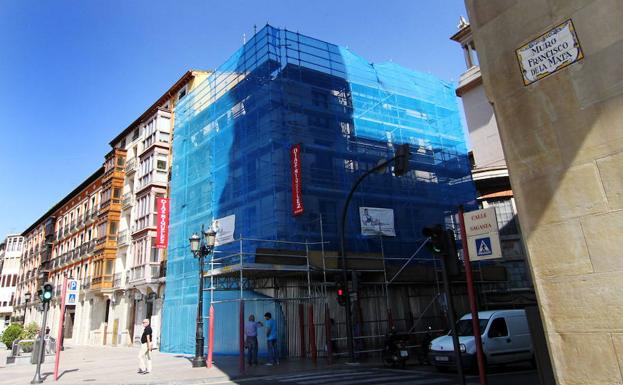 Rehabilitación de una fachada en Logroño. 