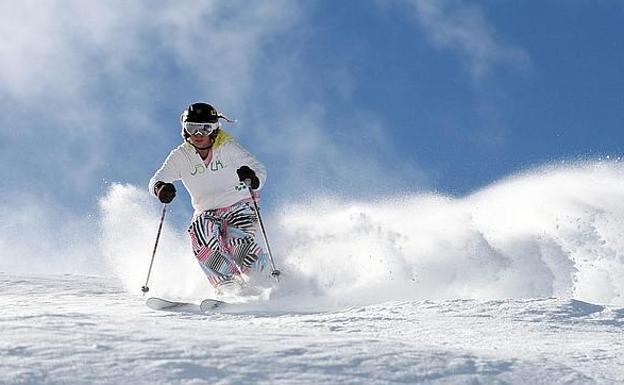 Cada vez son más las opciones para poder disfrutar deslizándose sobre la nieve 