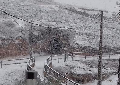 Imagen secundaria 1 - La Rioja se vuelve blanca
