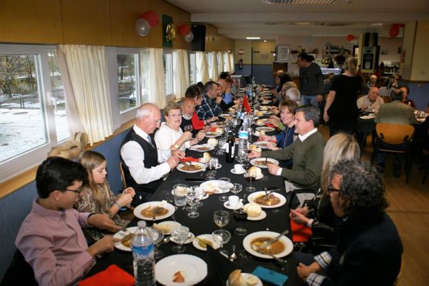 La comida cerró la semana cultural de los mayores najerinos. :: 