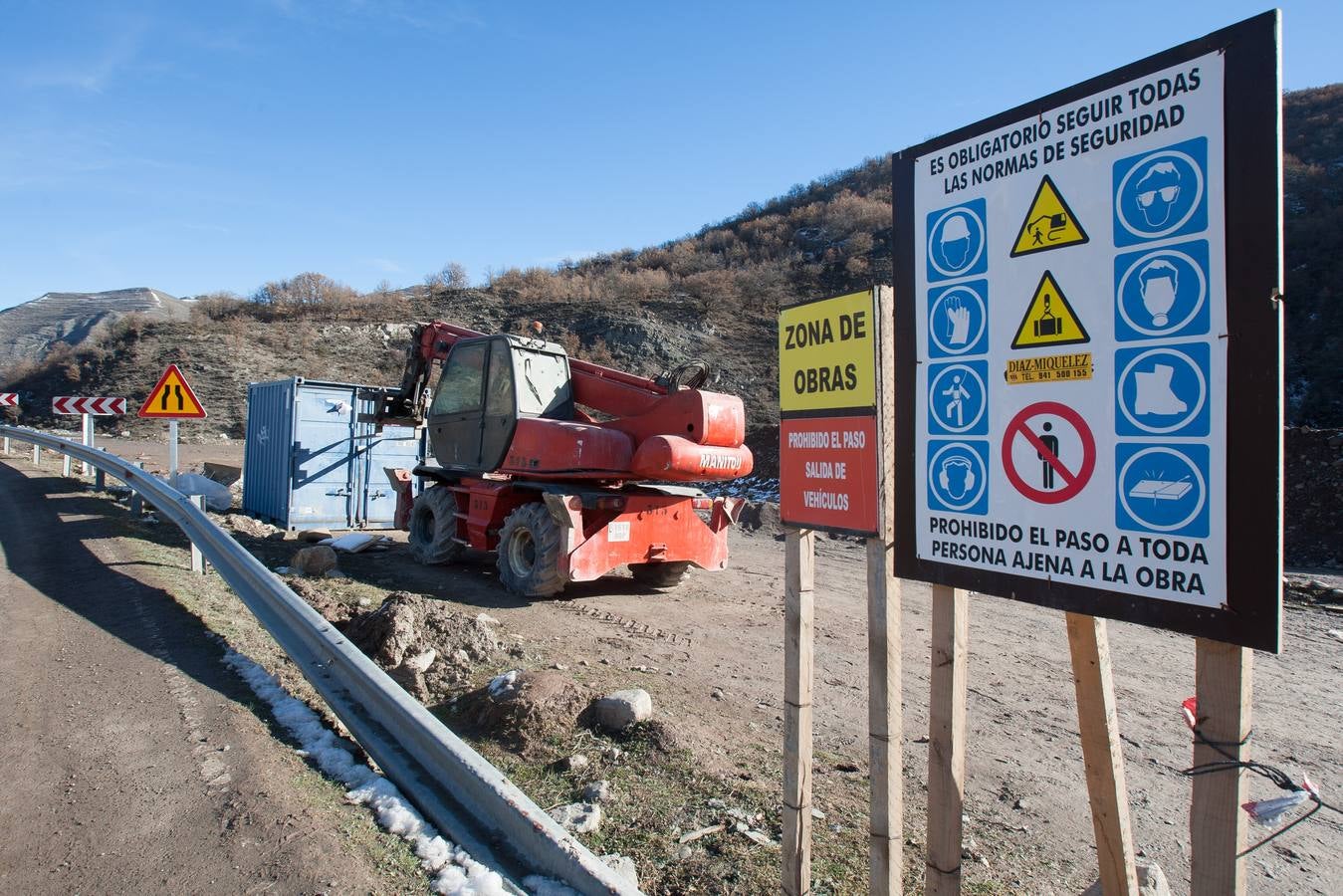 El municipio denuncia el impacto paisajístico que causa el embalse del Camero Viejo, a punto de concluir sus obras