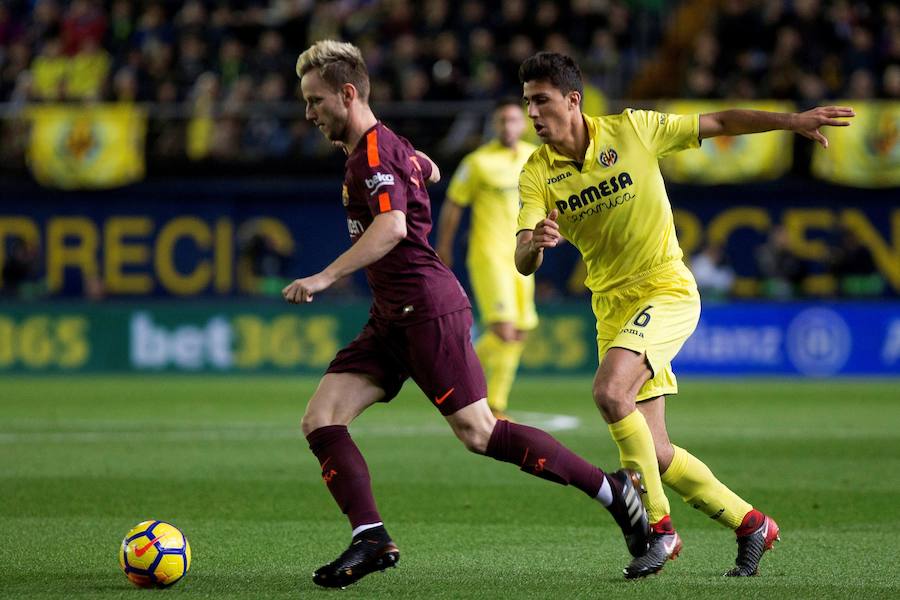 El conjunto de Valverde se impuso al de Calleja por 0-2 con goles de Luis Suárez y Messi. Los tantos llegaron cuando el Villarreal estaba con diez por expulsión de Raba. 