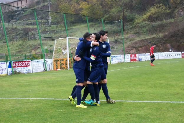 Celebración del primer gol. :: 