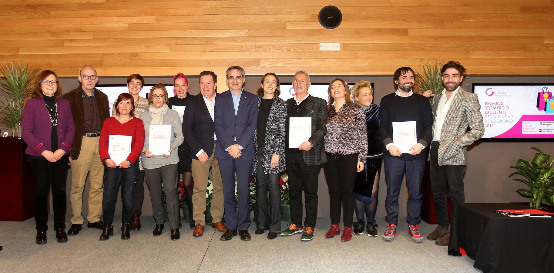 Han sido galardonados: Juan Cruz del Río, Premio Honorífico a la Mejor Trayectoria Individual; La Golosina, Premio Honorífico a la Mejor Continuidad Empresarial; Asociación Cultural Lovisual, Premio a la Mejor Campaña Comercial; La Frikilería, Premio a la Mejor Reputación 'On line'; Herbolario Arcoirís, Premio al Mejor Comercio Adaptado.