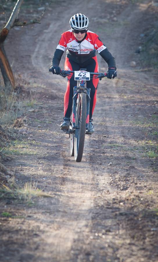 Los ciclistas disfrutaron de una estupenda carrera.