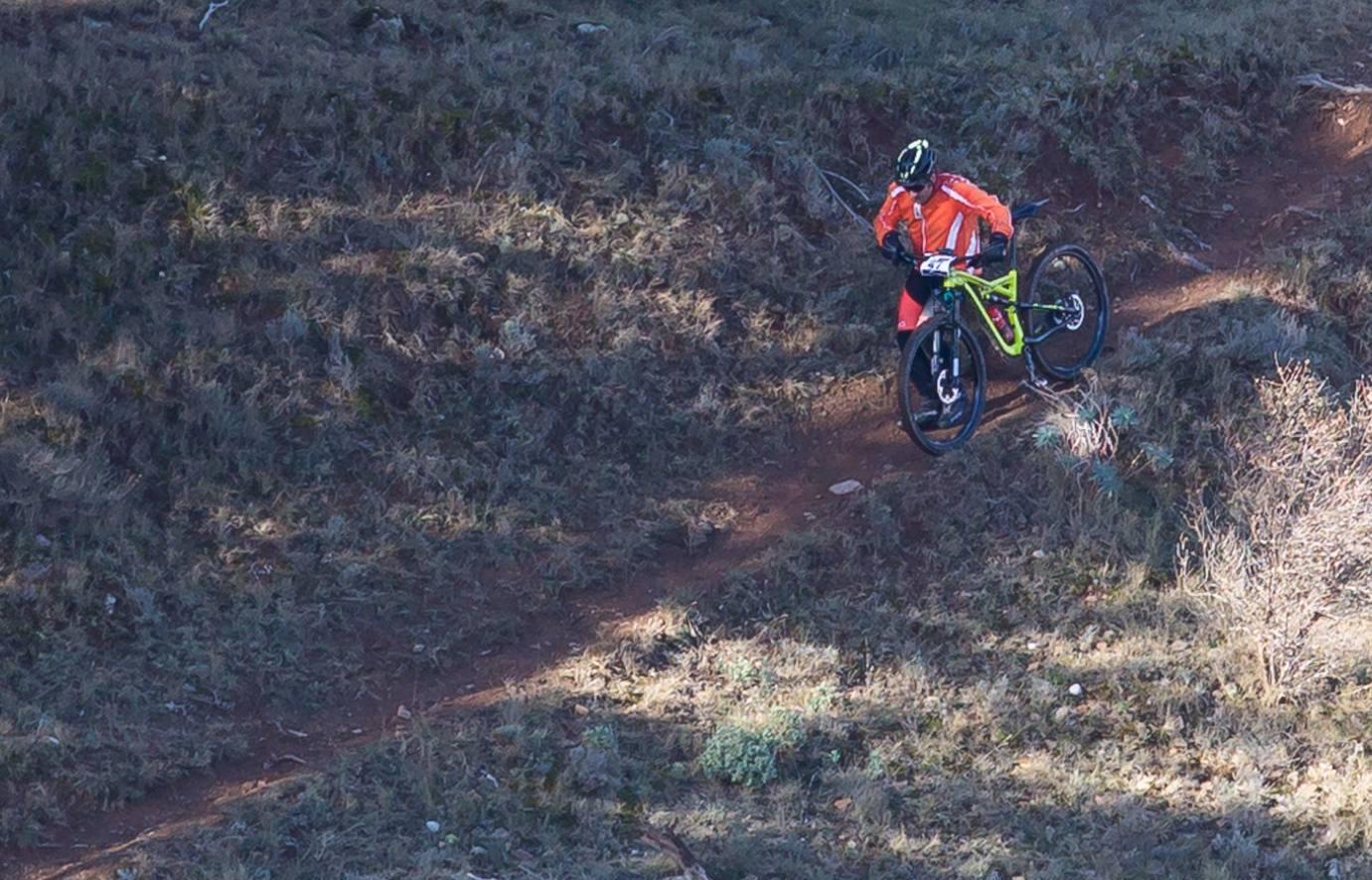 Los ciclistas disfrutaron de una estupenda carrera.