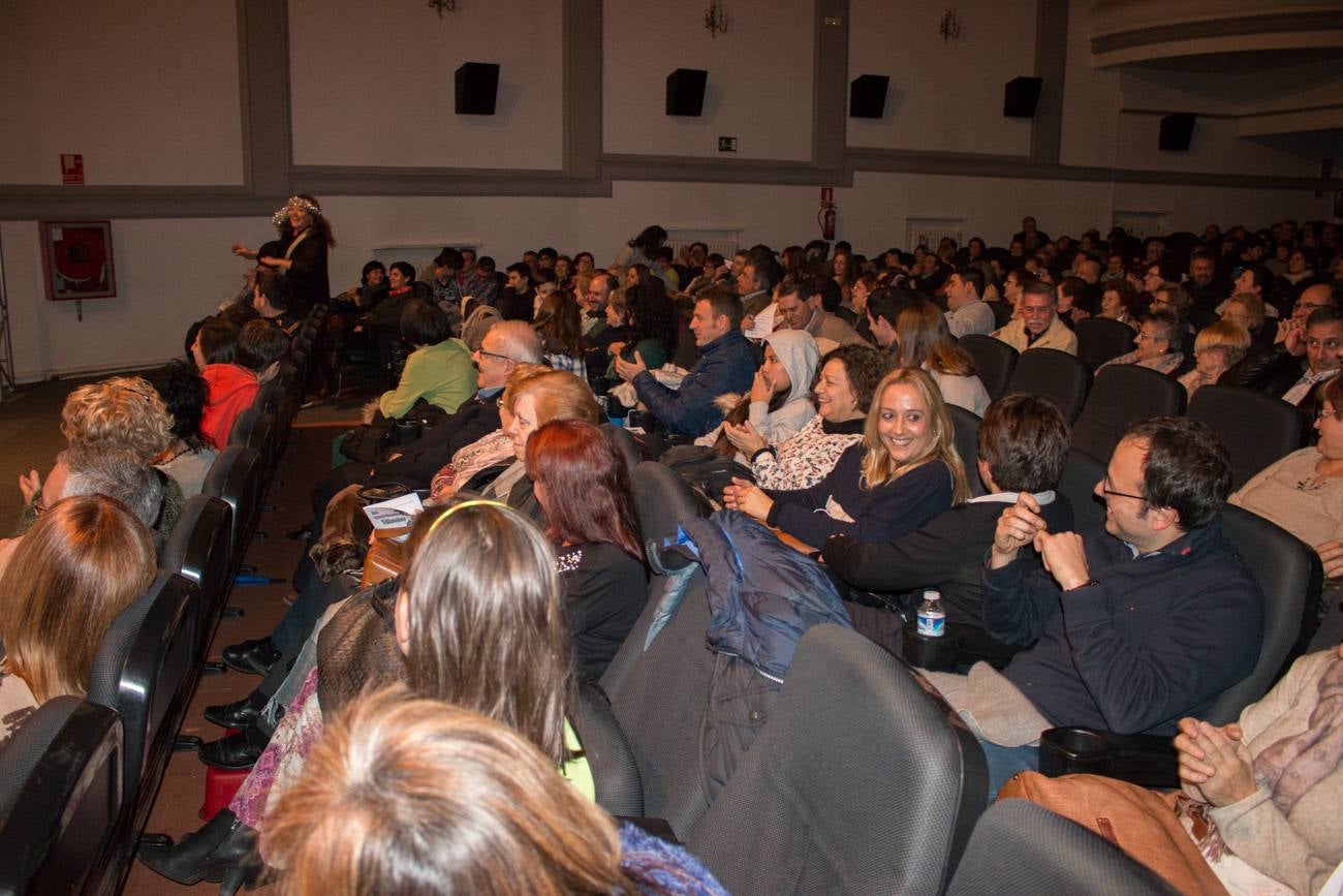 El coro H2Voz, de Logroño, ganó el 27 certamen nacional de villancicos en el Teatro Avenida