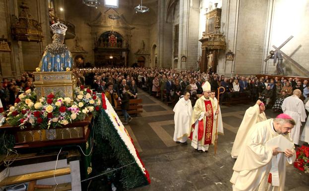 Omella asegura que los catalanes «son buena gente, pese a lo que sale en televisión»