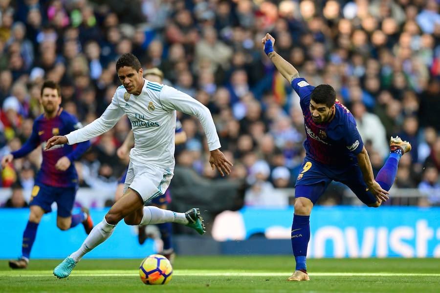 El conjunto azulgrana dejó prácticamente sentenciada la Liga en el Bernabéu tras su victoria por 0-3. 