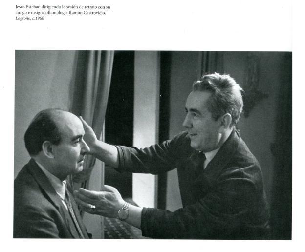 Jesús Esteban (Jalón Ángel), con el oftalmólogo Ramón Castroviejo en 1960. :: 