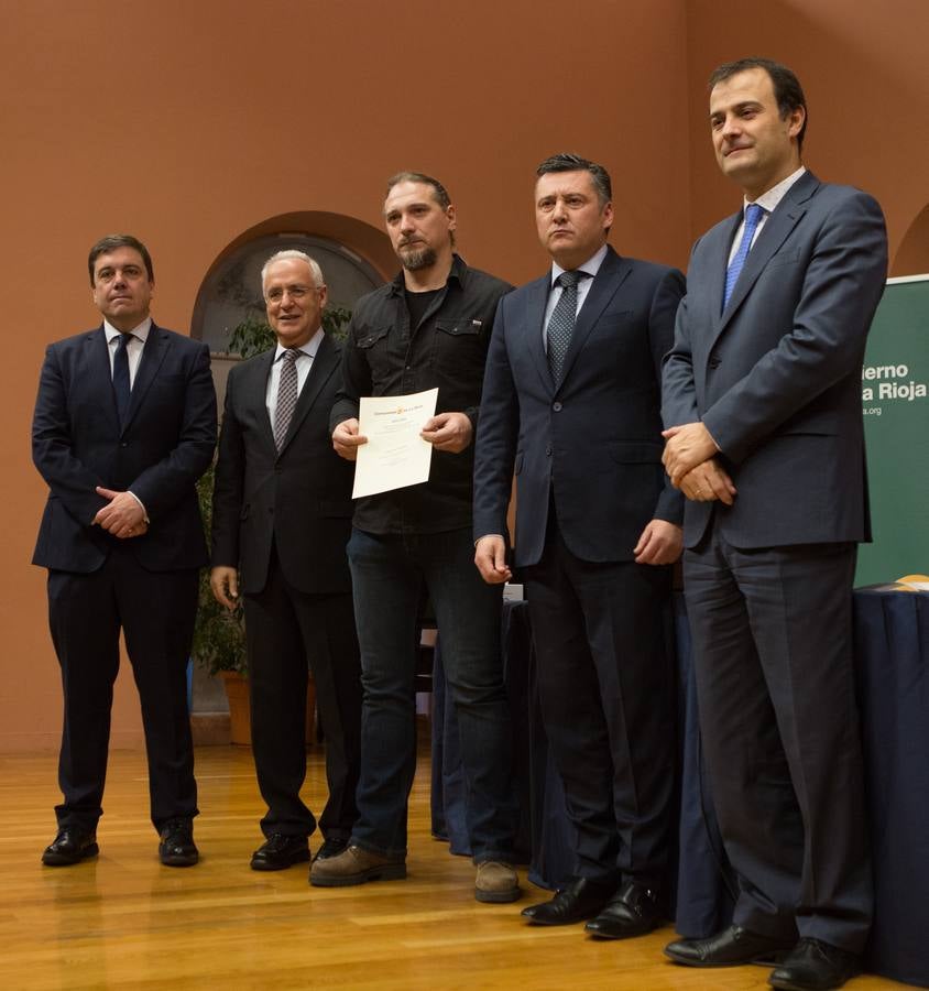 Un total de 57 alumnos y 15 coordinadores y profesores delegados de La Rioja han sido reconocidos hoy como destacados por su "de excelencia académica"