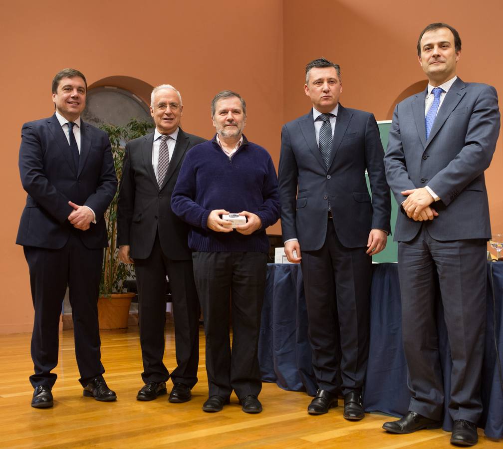 Un total de 57 alumnos y 15 coordinadores y profesores delegados de La Rioja han sido reconocidos hoy como destacados por su "de excelencia académica"