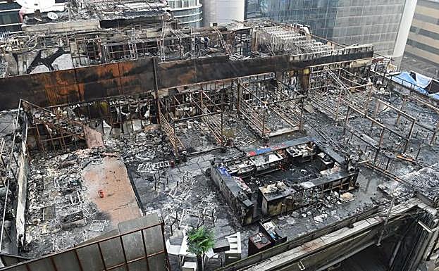 Imagen del edificio tras el incendio. 