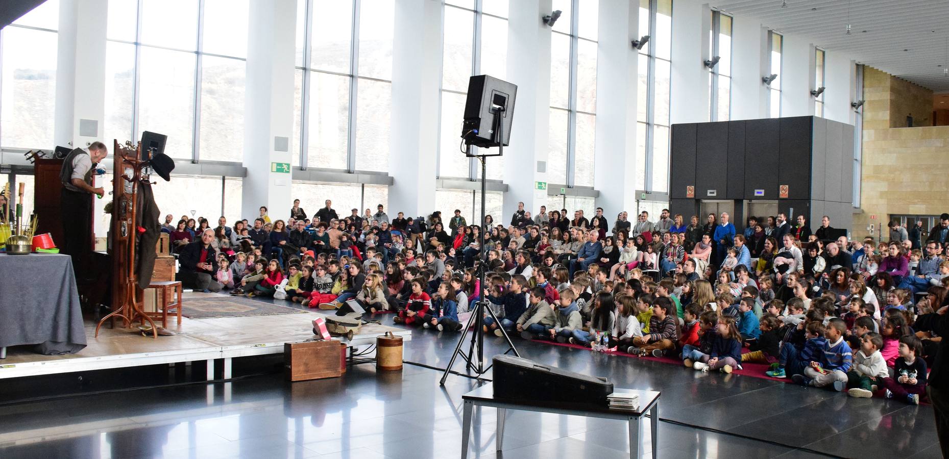 Riojaforum acogió el acto inaugural para todos los públicos