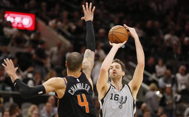 Gasol, en el partido contra los Suns.