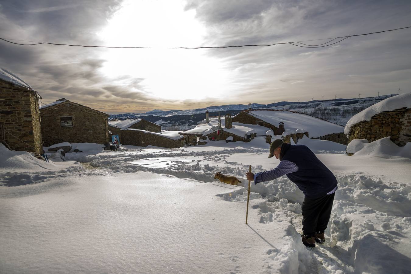 Así es la vida en Santa Marina, uno de los núcleos más altos de La Rioja, tras la gran nevada del pasado fin de semana