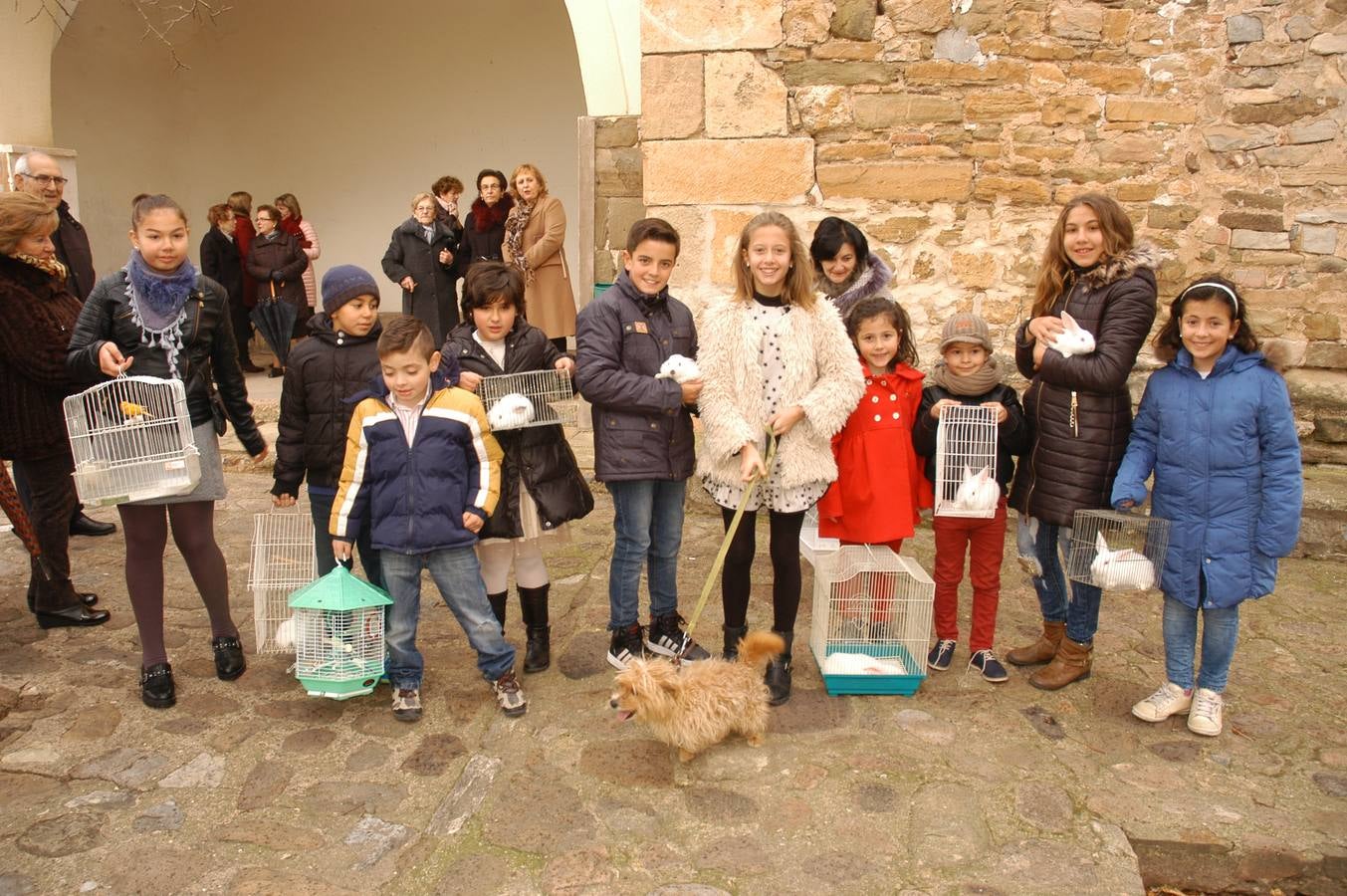El municipio salió en procesión y bendijo a los animales