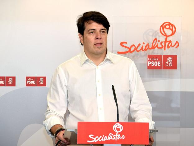 El PSOE reprocha al Gobierno «que no haya implantado aún» la factura electrónica