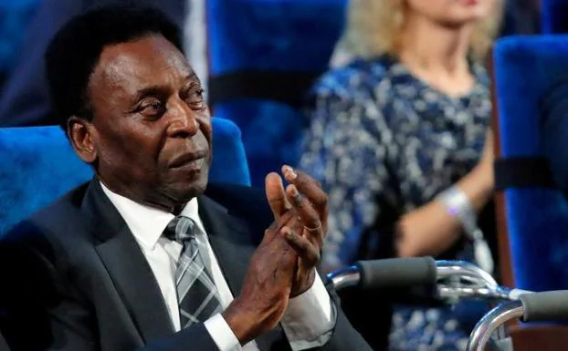 Pelé, durante el sorteo del Mundial de Rusia el pasado mes de diciembre. 