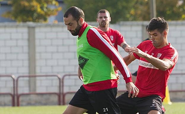 Sigue la operación salida: adiós a Borja Gómez