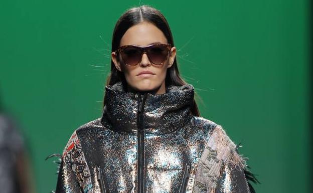 Imagen principal - Las tendencias más vistas en Mercedes Benz Fashion Week Madrid