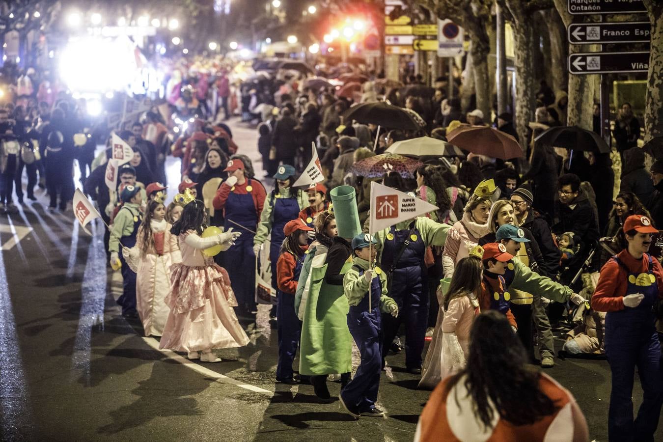 Multitudinario fue el desfile de Carnaval de Logroño, que cada vez está cogiendo más peso dentro de las festividades de la capital riojana.