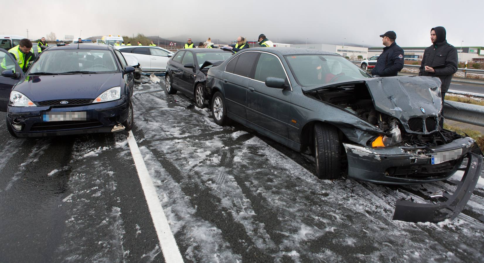 Una treintena de coches, afectados en un siniestro que dejó una veintena de heridos leves