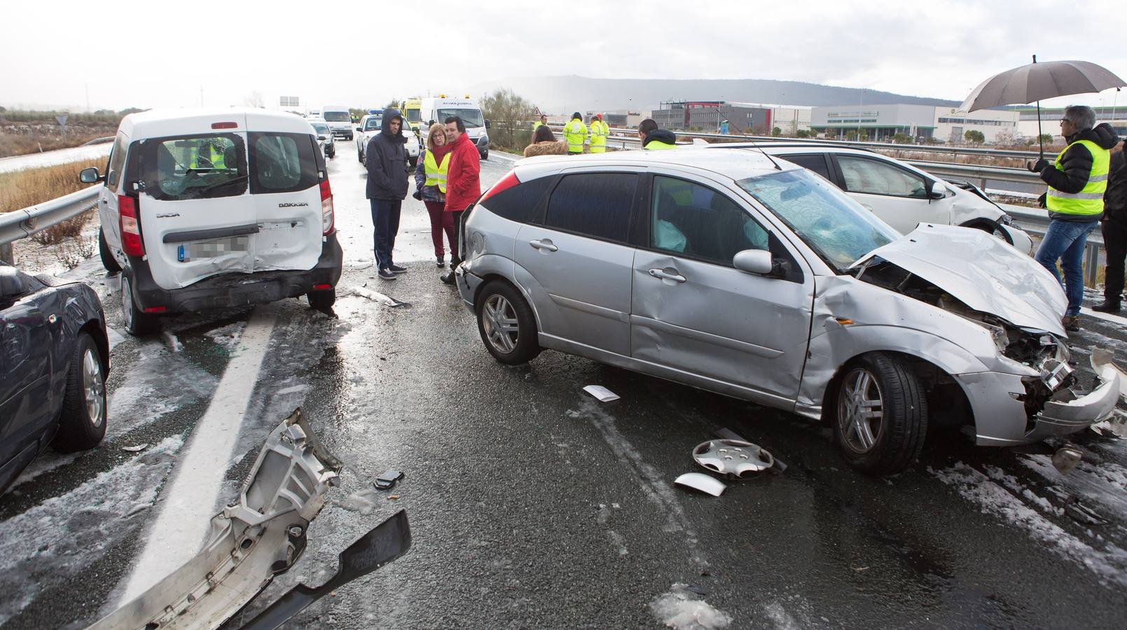 Una treintena de coches, afectados en un siniestro que dejó una veintena de heridos leves