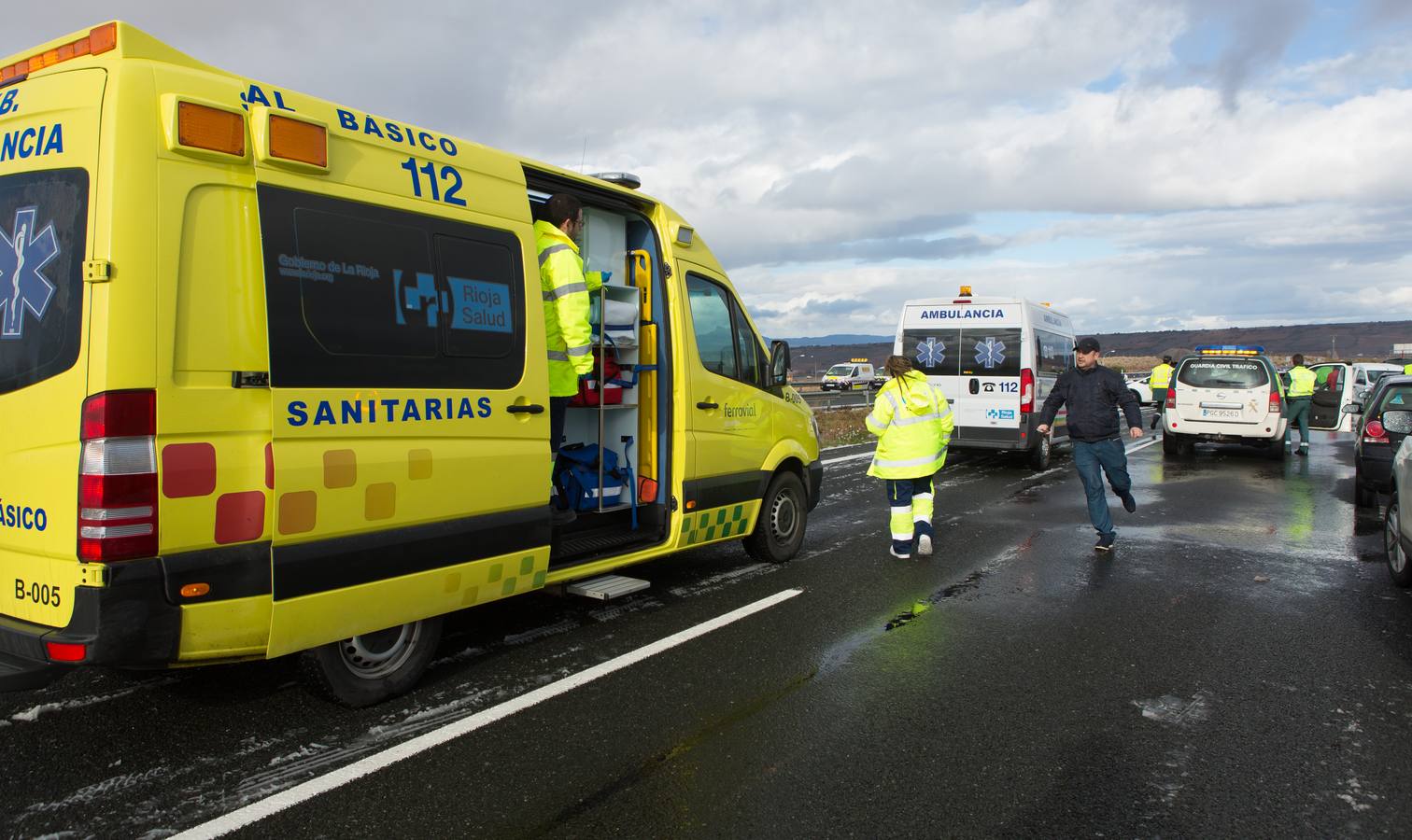 Una treintena de coches, afectados en un siniestro que dejó una veintena de heridos leves