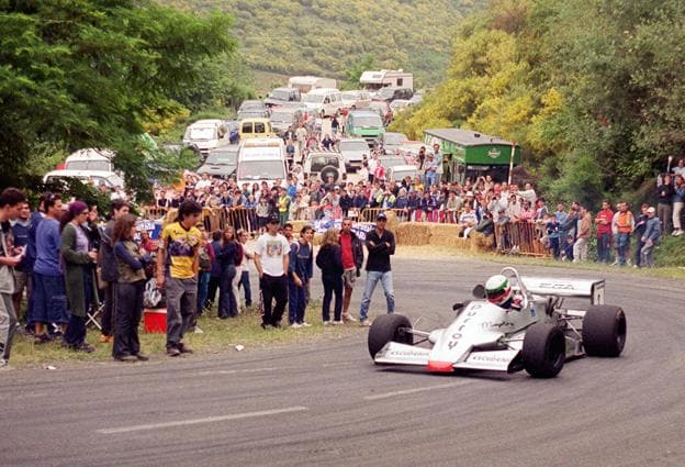 Imagen de una de las paellas de Clavijo en el año 2002. :: l.r.