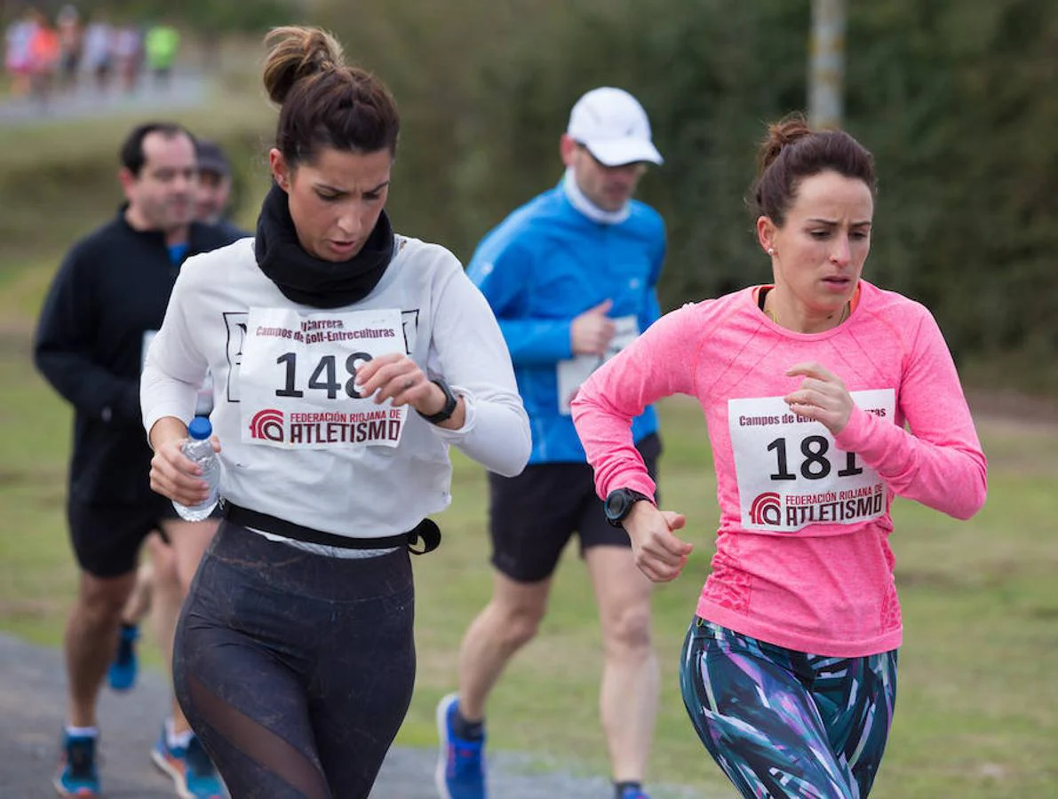 La Carrera de La GraJera ha reunido esta mañana a un gran número de atletas para competir en una nueva cita del Circuito de Carreras Populares por los alrededores del entorno natural y del campo de golf de Logroño