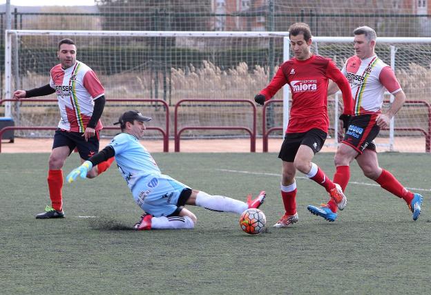 El Deportes Miera se
clasificó para semifinales
de Copa. :: juan marín
