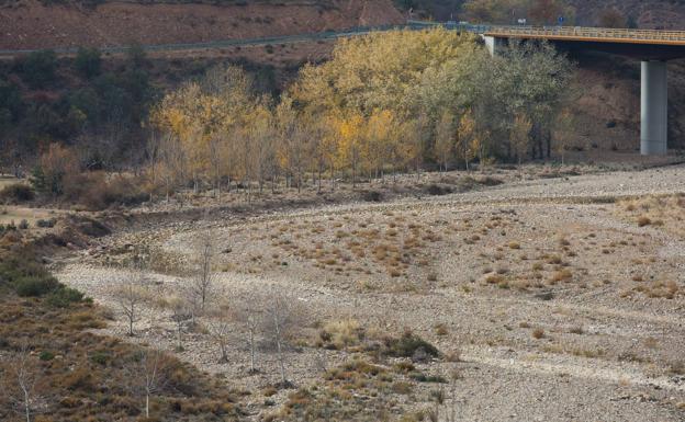 El cauce del Cidacos, en noviembre