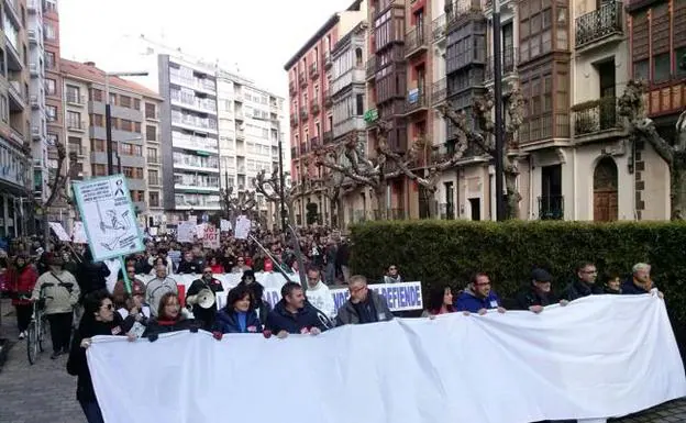 Manifestación por una sanidad «pública, universal y de calidad» en Logroño