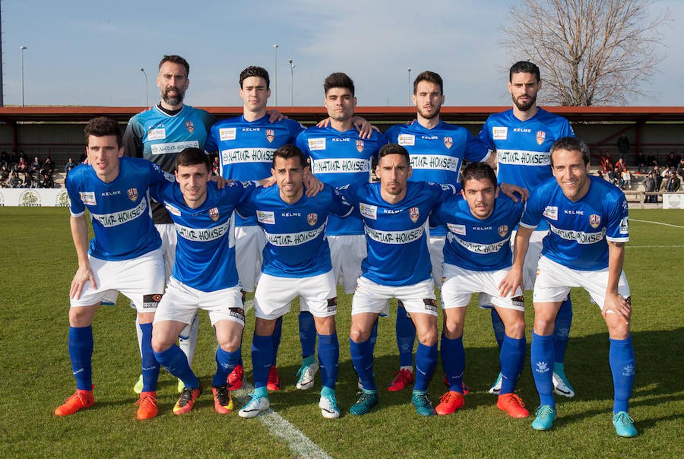 La UDL sacó un punto de su visita a Tajonar tras el anodino empate sin goles conquistado ante un rival que está hundido en la tabla. El equipo riojano tuvo dos chispazos a lo largo de noventa minutos, pero no consiguió materializar. También tuvo un apagón y un susto que pudo costarles caro.