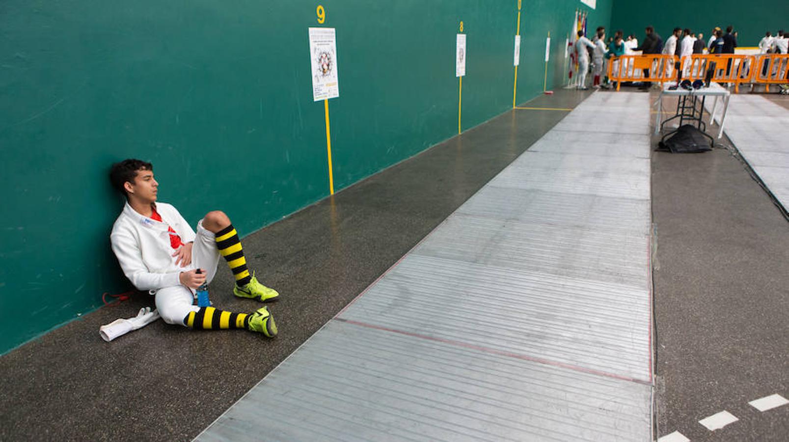 Imágenes correspondientes al Torneo Internacional Ciudad de Logroño que se celebra este fin de semana en el Polideportivo de Las Gaunas de Logroño. En categoría oro, el campeón ha sido el Burgos mientras que en la de plata, el éxito ha sido para el Olimpo de Madrid.