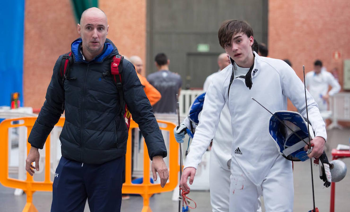 Imágenes correspondientes al Torneo Internacional Ciudad de Logroño que se celebra este fin de semana en el Polideportivo de Las Gaunas de Logroño. En categoría oro, el campeón ha sido el Burgos mientras que en la de plata, el éxito ha sido para el Olimpo de Madrid.